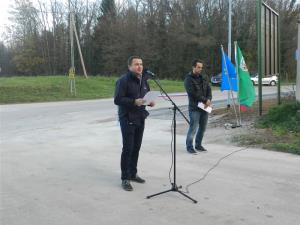 Otvoritev avtobusnega postajališča, pločnika in javne razsvetljave v Stranski vasi 3